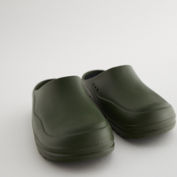 Zara Khaki Green Lightweight Sport Sole Clogs NWT - Picture 5 of 8